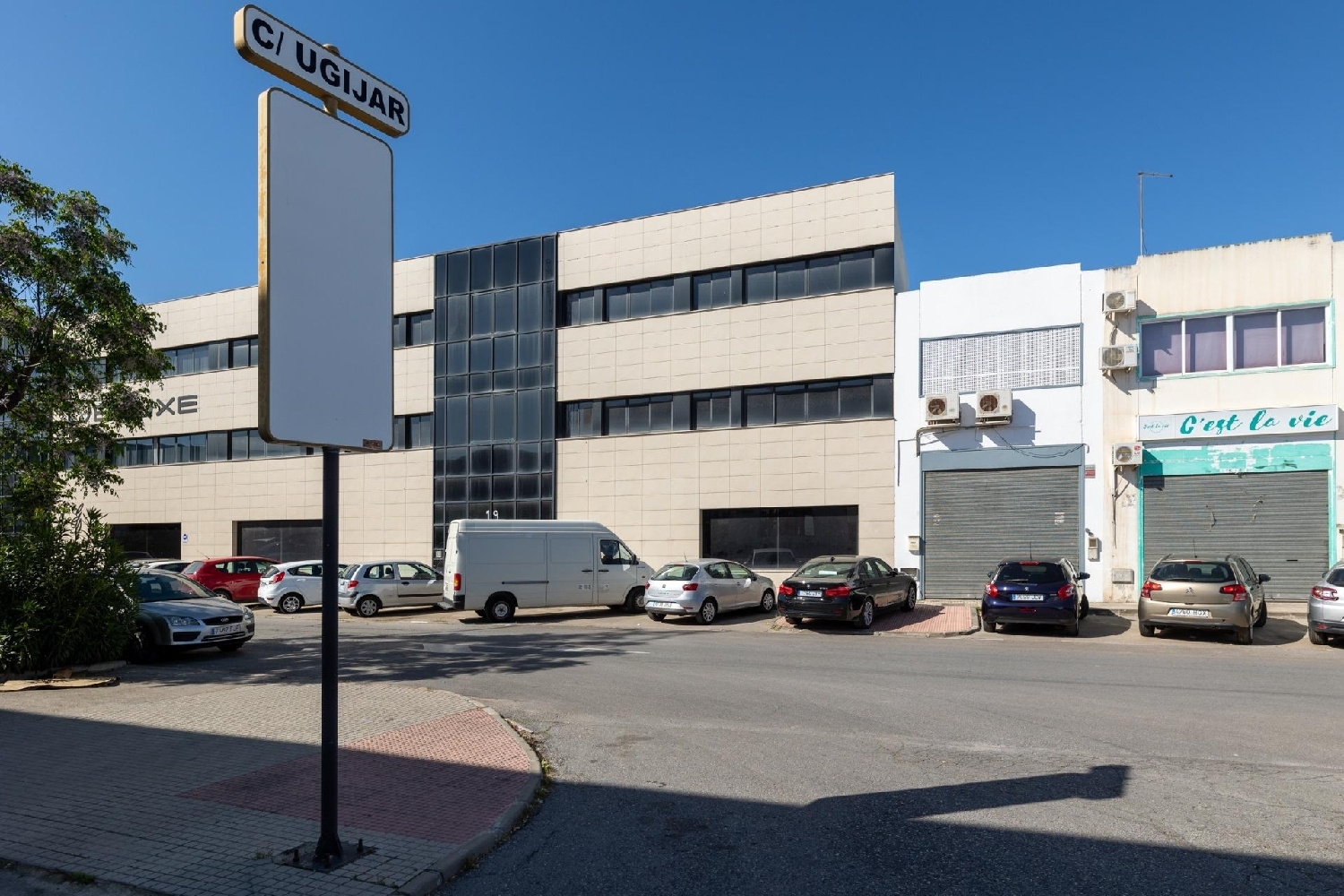  till salu lokal Peligros Vega De Granada 6