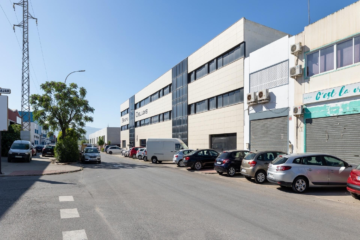  till salu lokal Peligros Vega De Granada 3