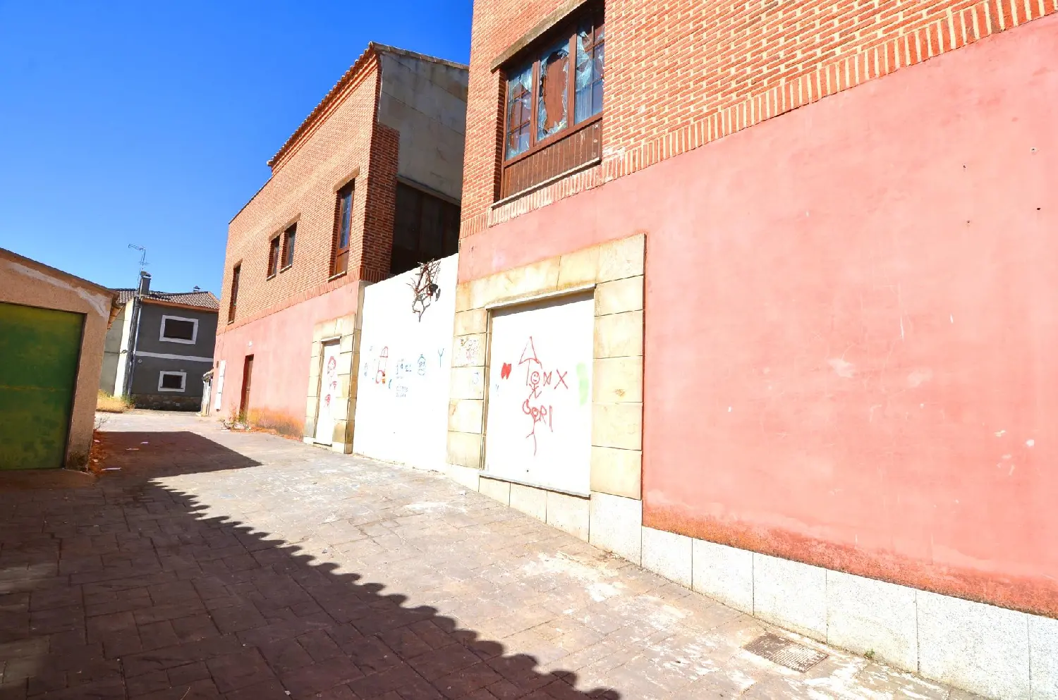  till salu lokal Pizarrales-Barrio Blanco Campo De Salamanca 1