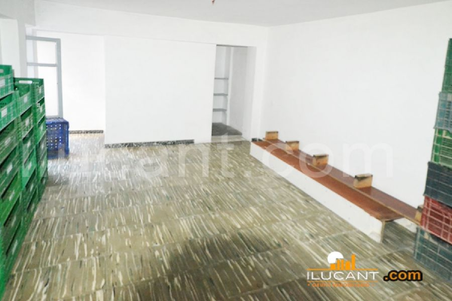  till salu lokal Pla De La Cova Alacantí 7