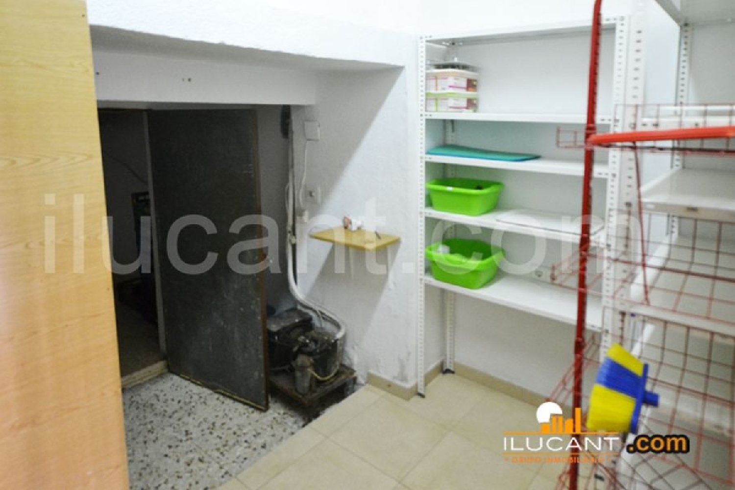 till salu lokal Pla De La Cova Alacantí 3