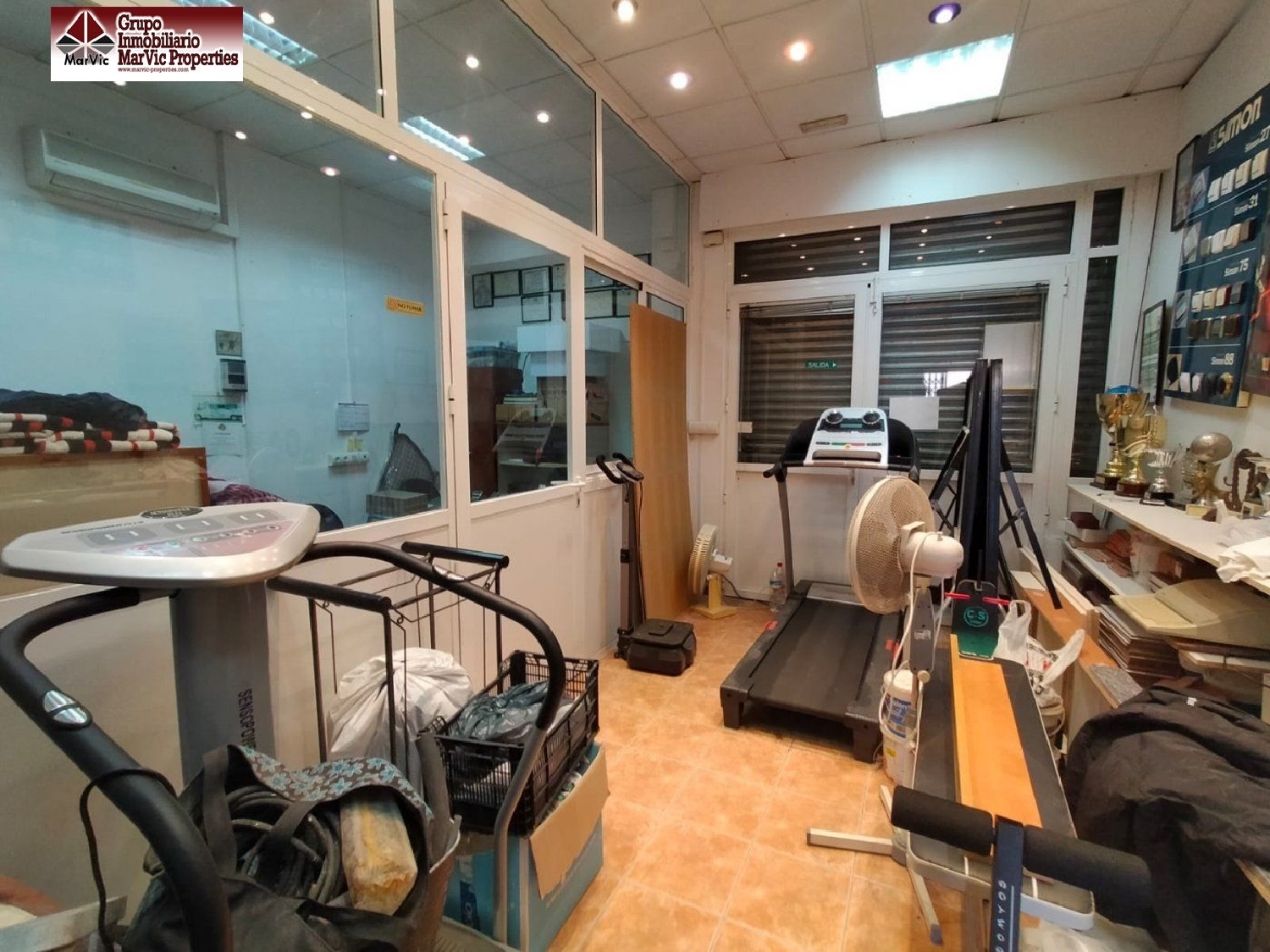  till salu lokal Plans Marina Baixa 5