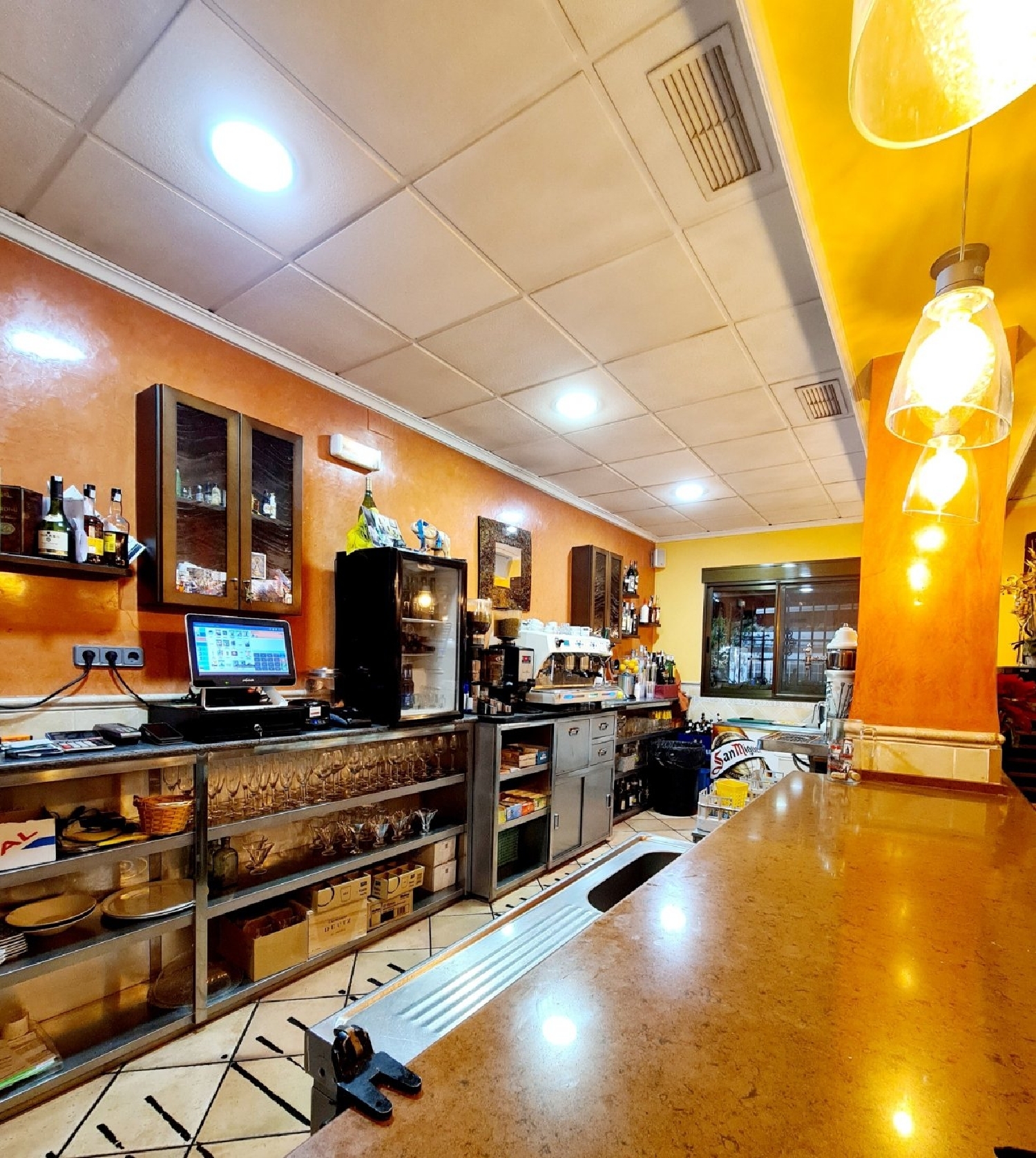  till salu lokal Alfinach Horta Nord 4
