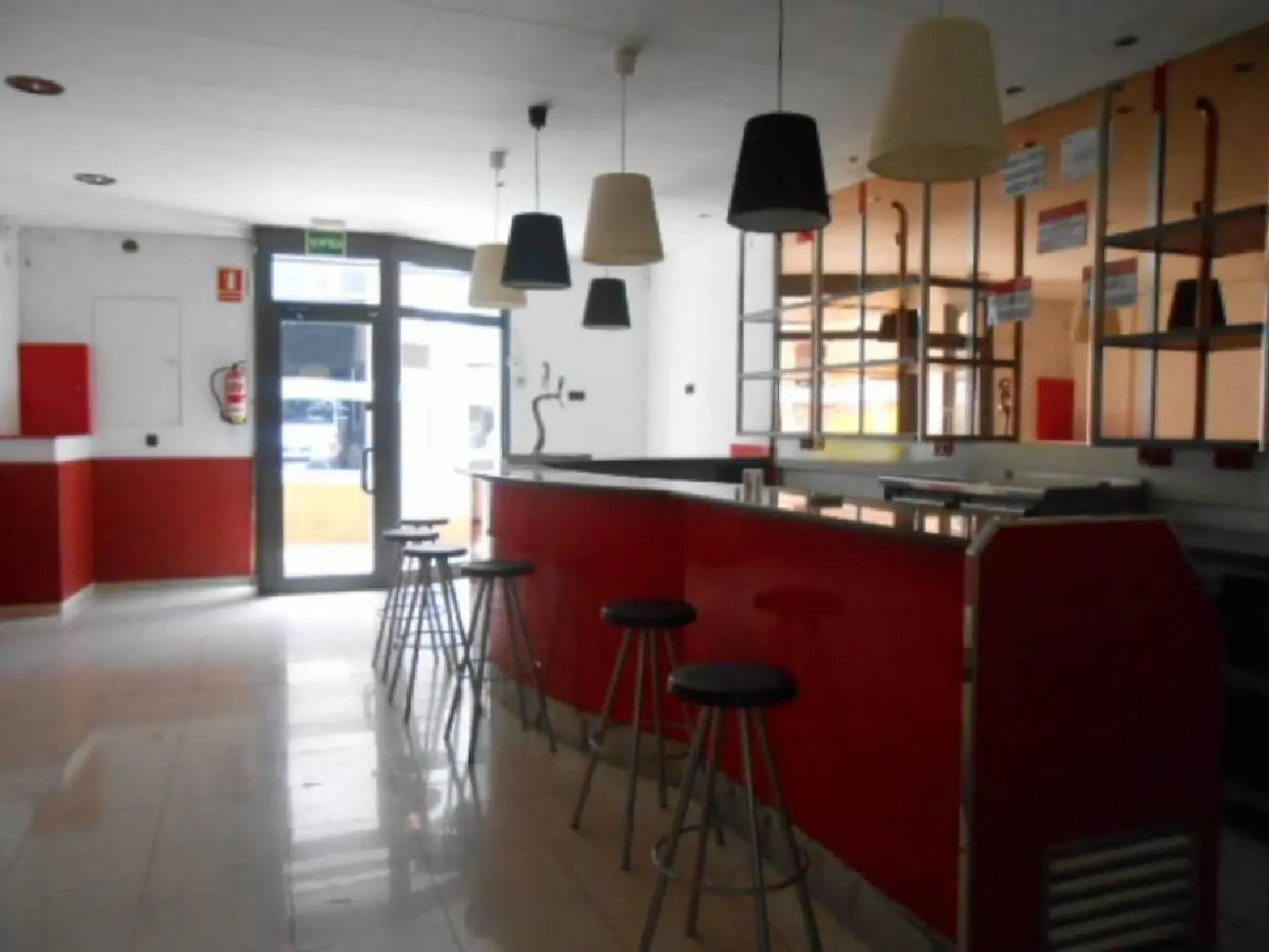  till salu lokal Poligono Industrial Maresme 1