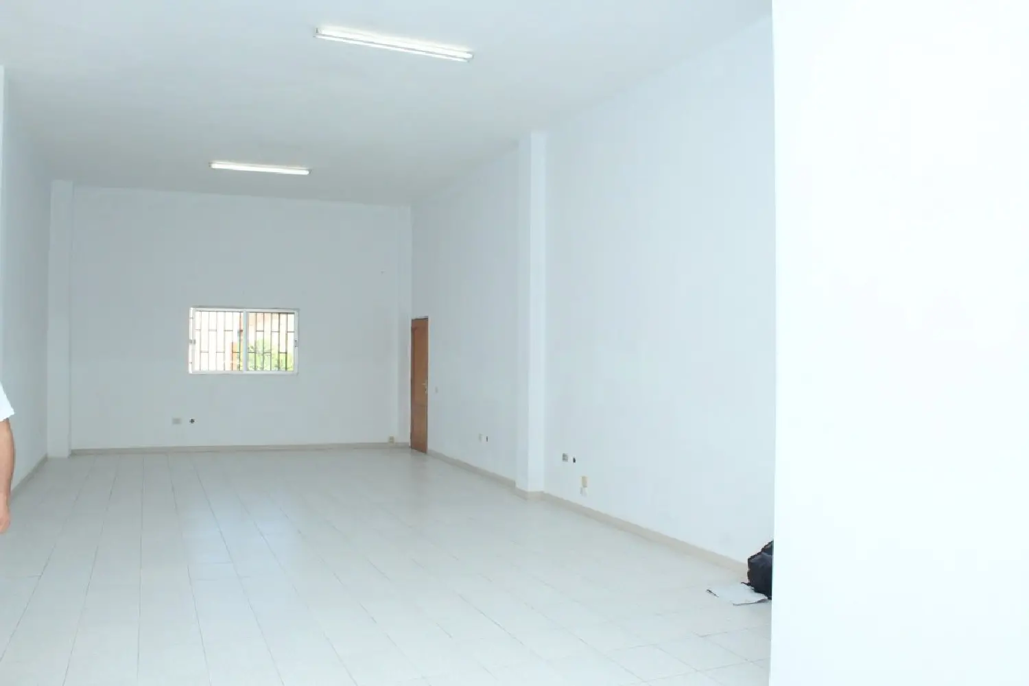 till salu lokal La Jaca Zona Sureste 2