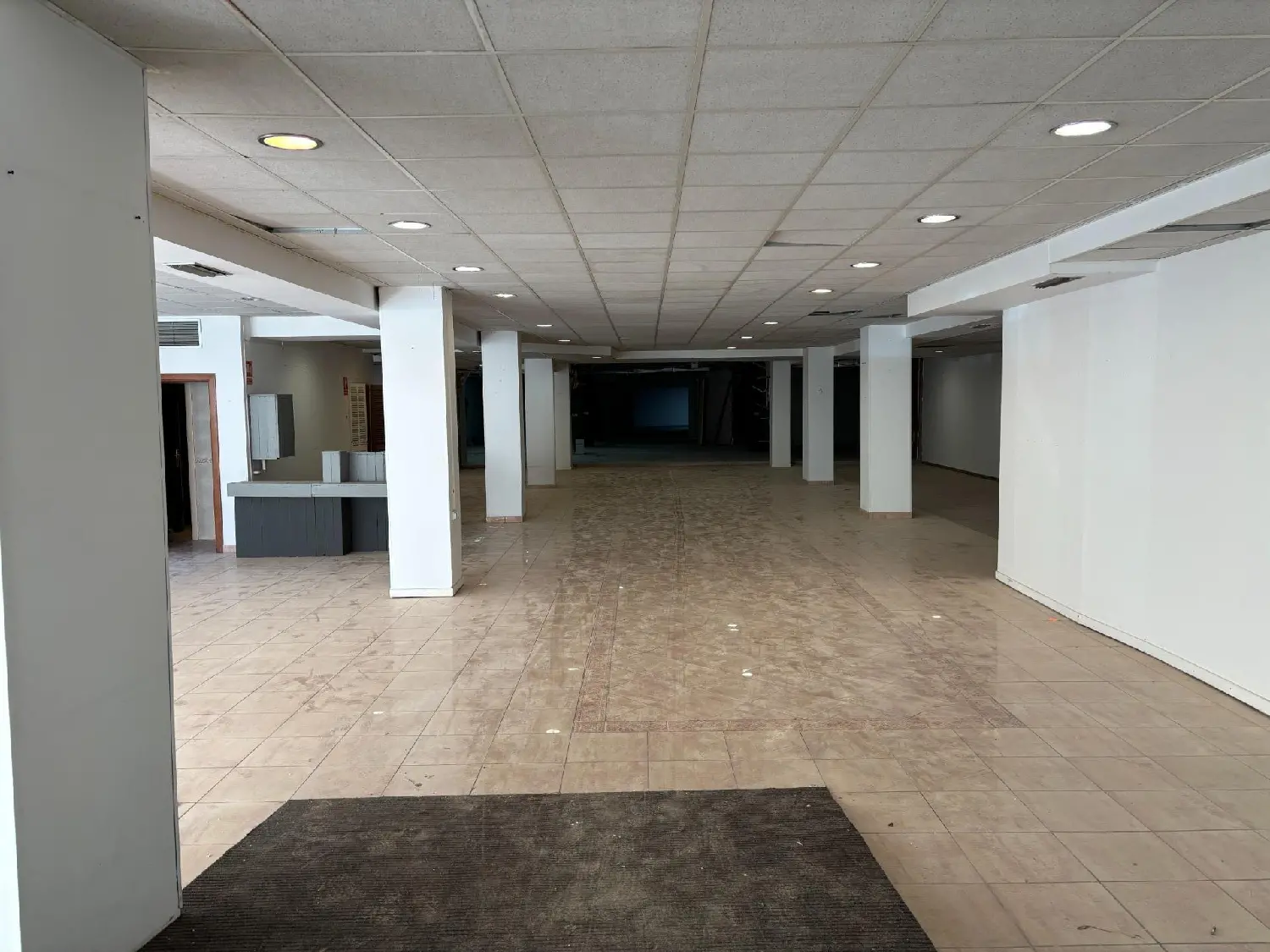 till salu lokal Port D'andratx Ponent 2
