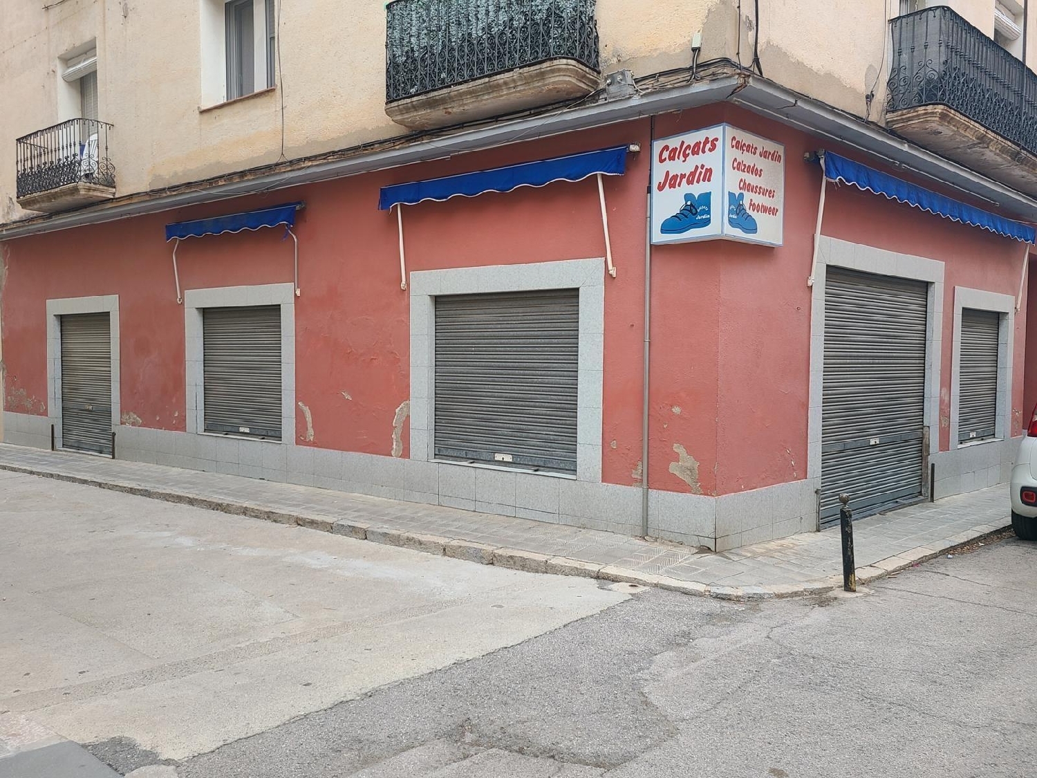 till salu lokal Portbou Alt Empordà 3