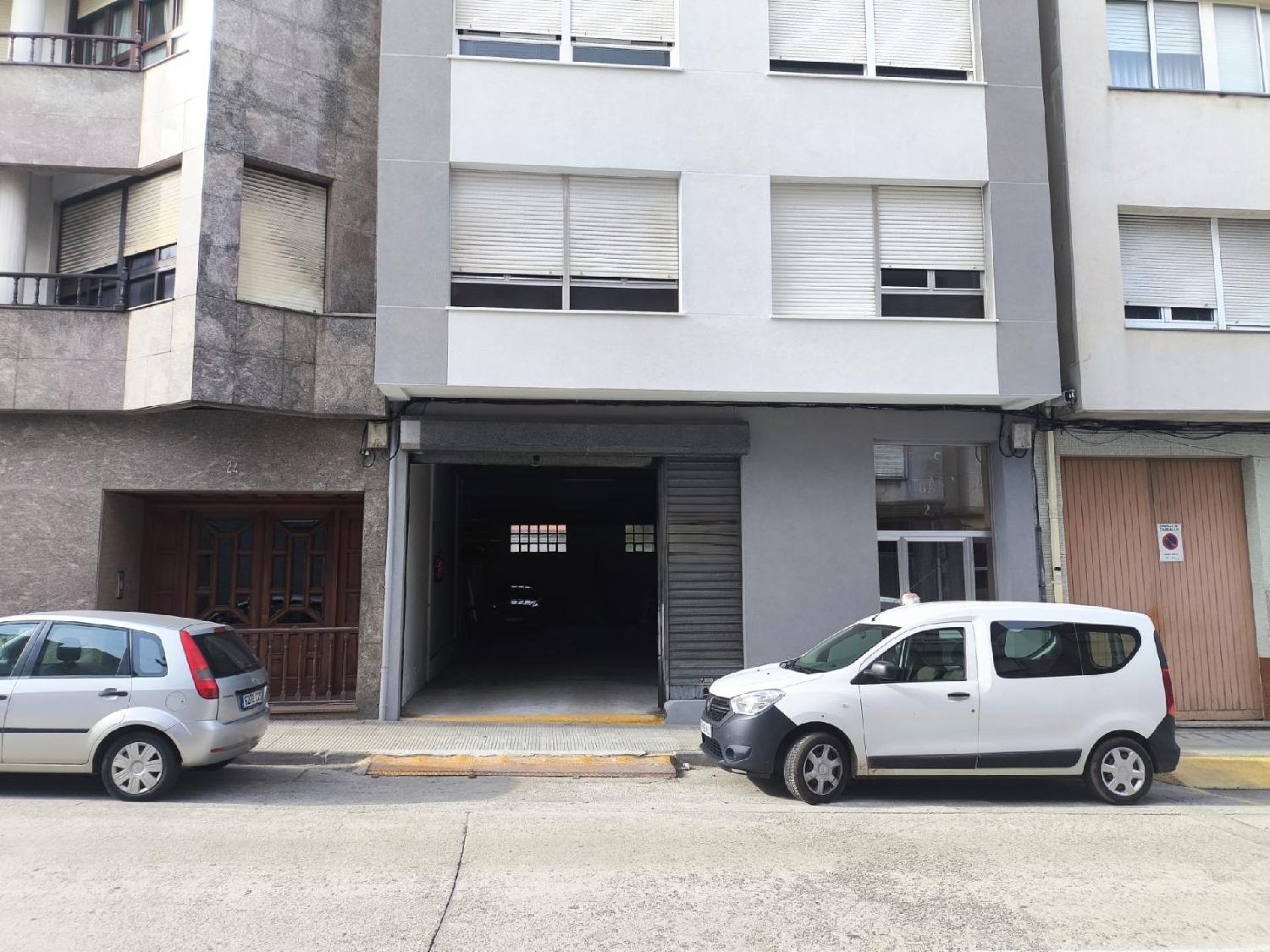  till salu lokal Portopaio Bergantiños 8