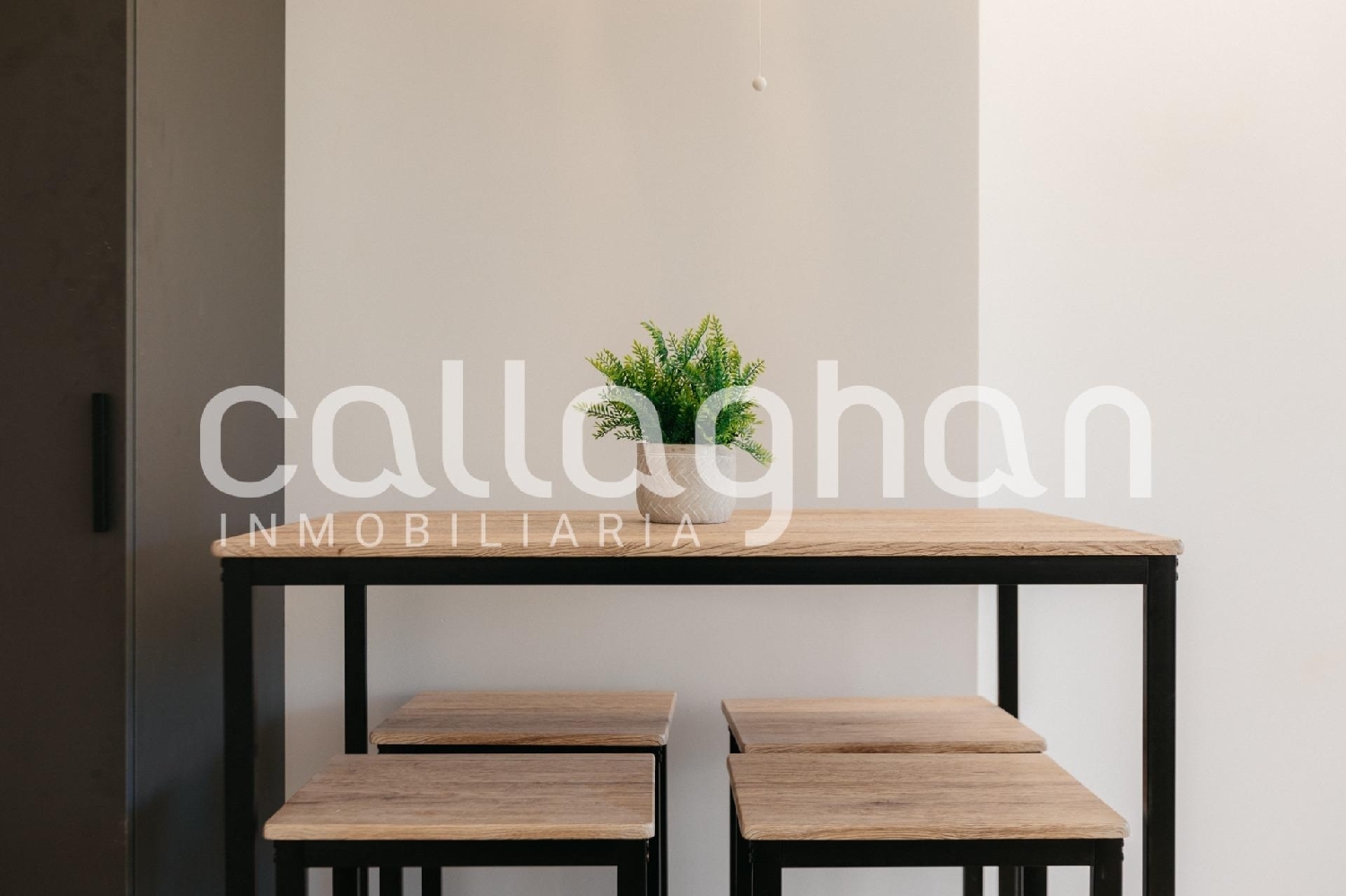  till salu lokal Pueblo Nuevo Valencia 8