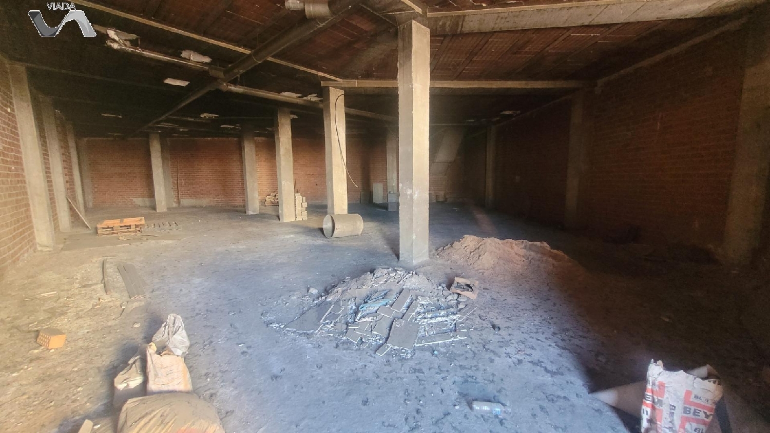 till salu lokal Puertollano Campo De Calatrava 3