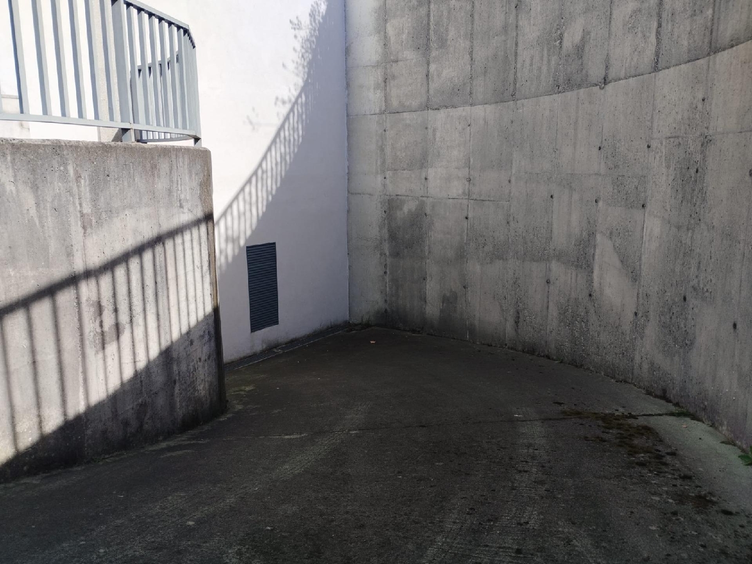  till salu lokal Raxoi Paradanta 1