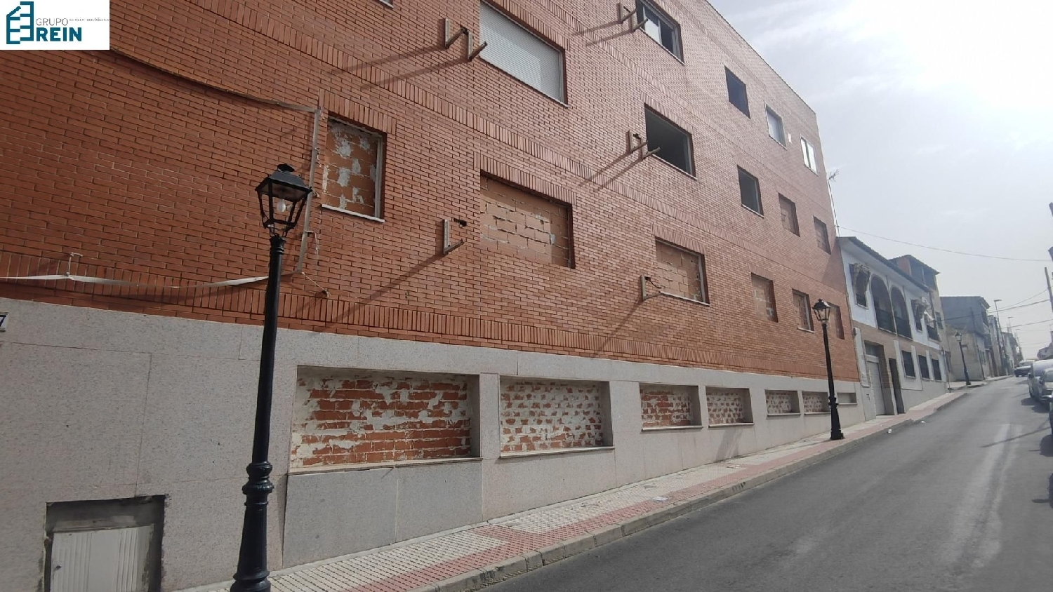  till salu lokal Recas Sagra (La) 1