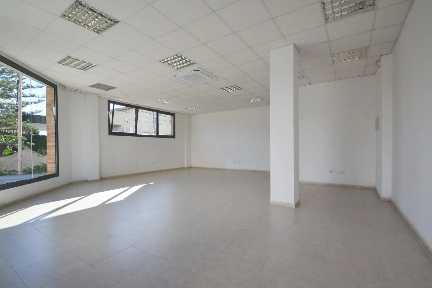  till salu lokal Riumar Baix Ebre 1