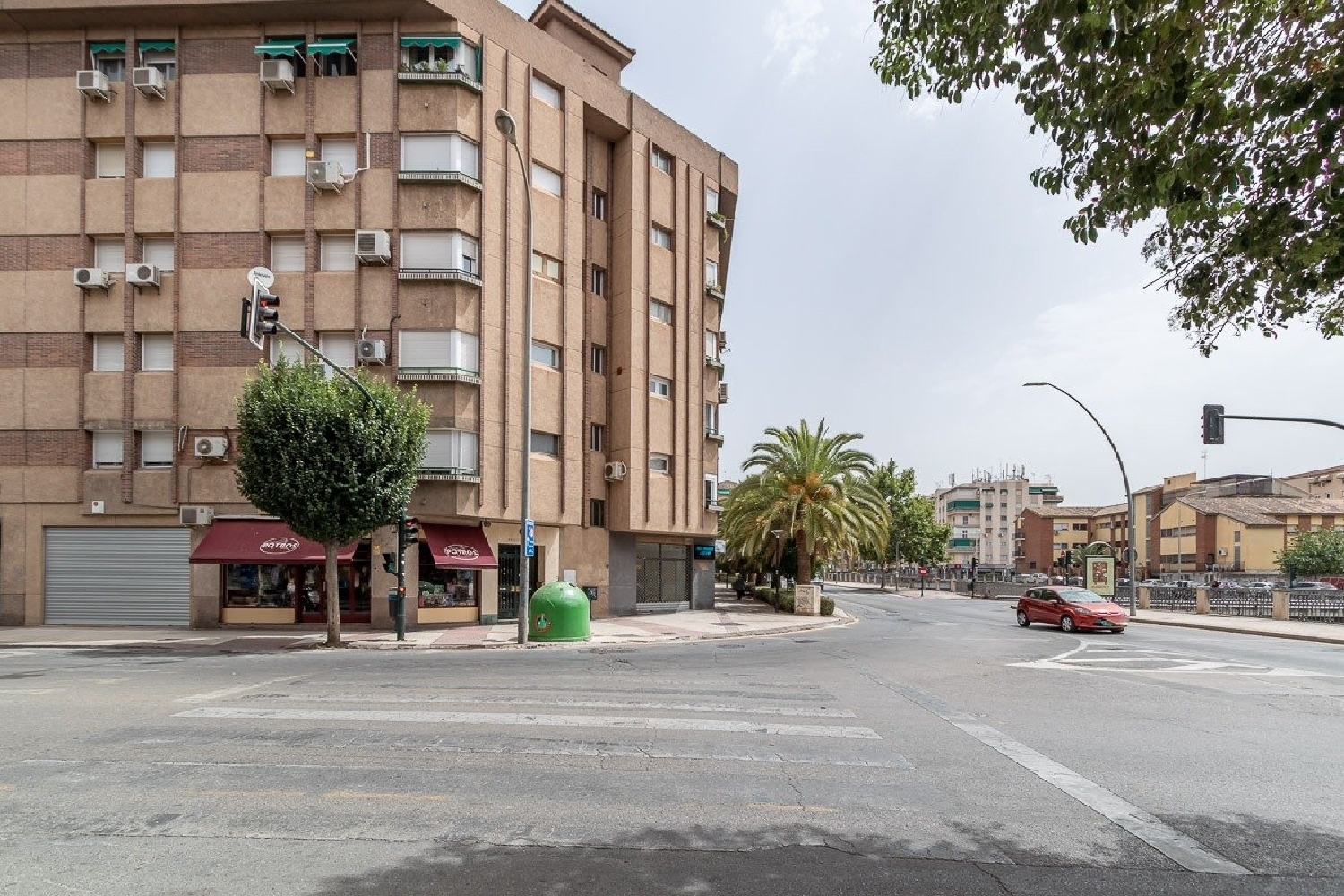 till salu lokal Ronda Vega De Granada 8