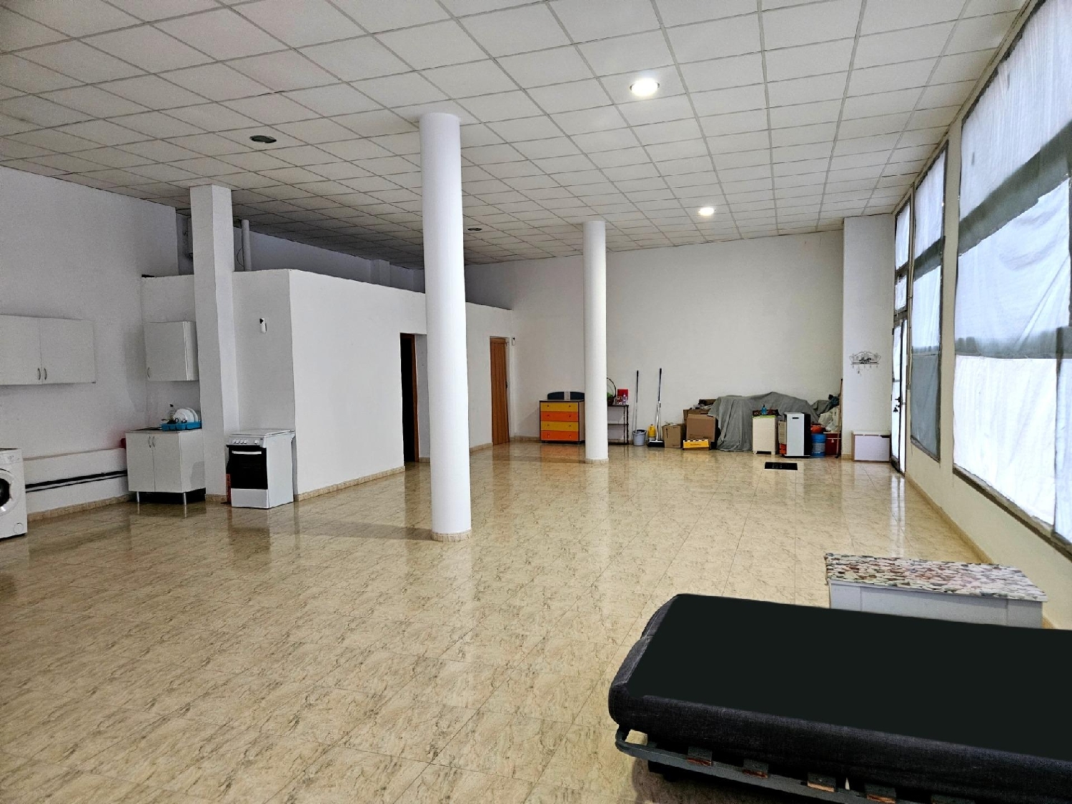 till salu lokal Eucaliptus Montsià 3