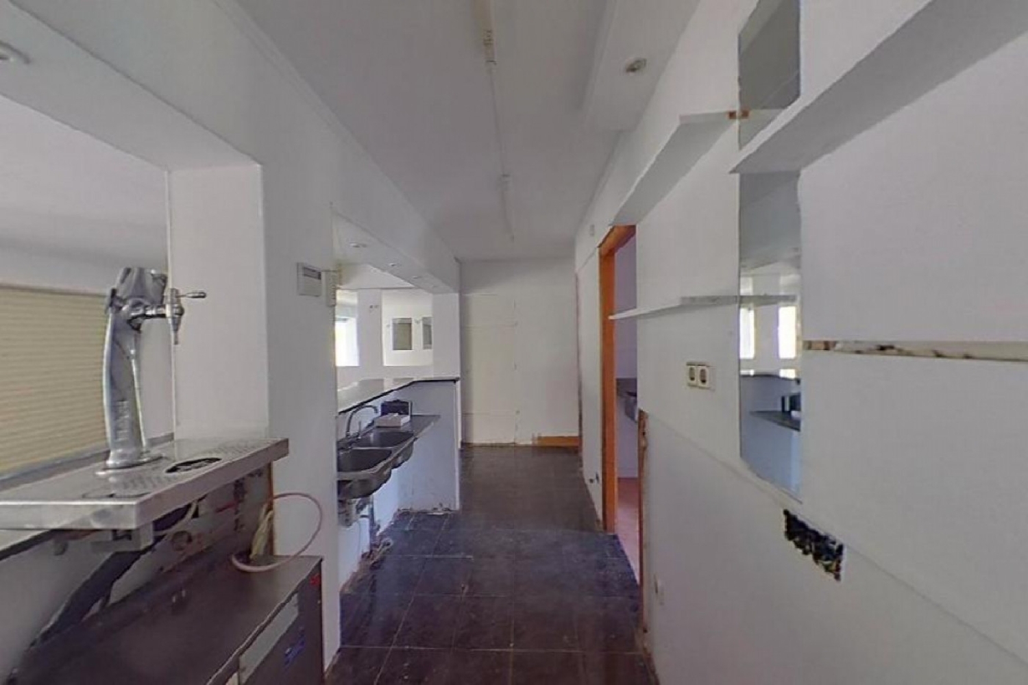 till salu lokal Salou Tarragonès 3