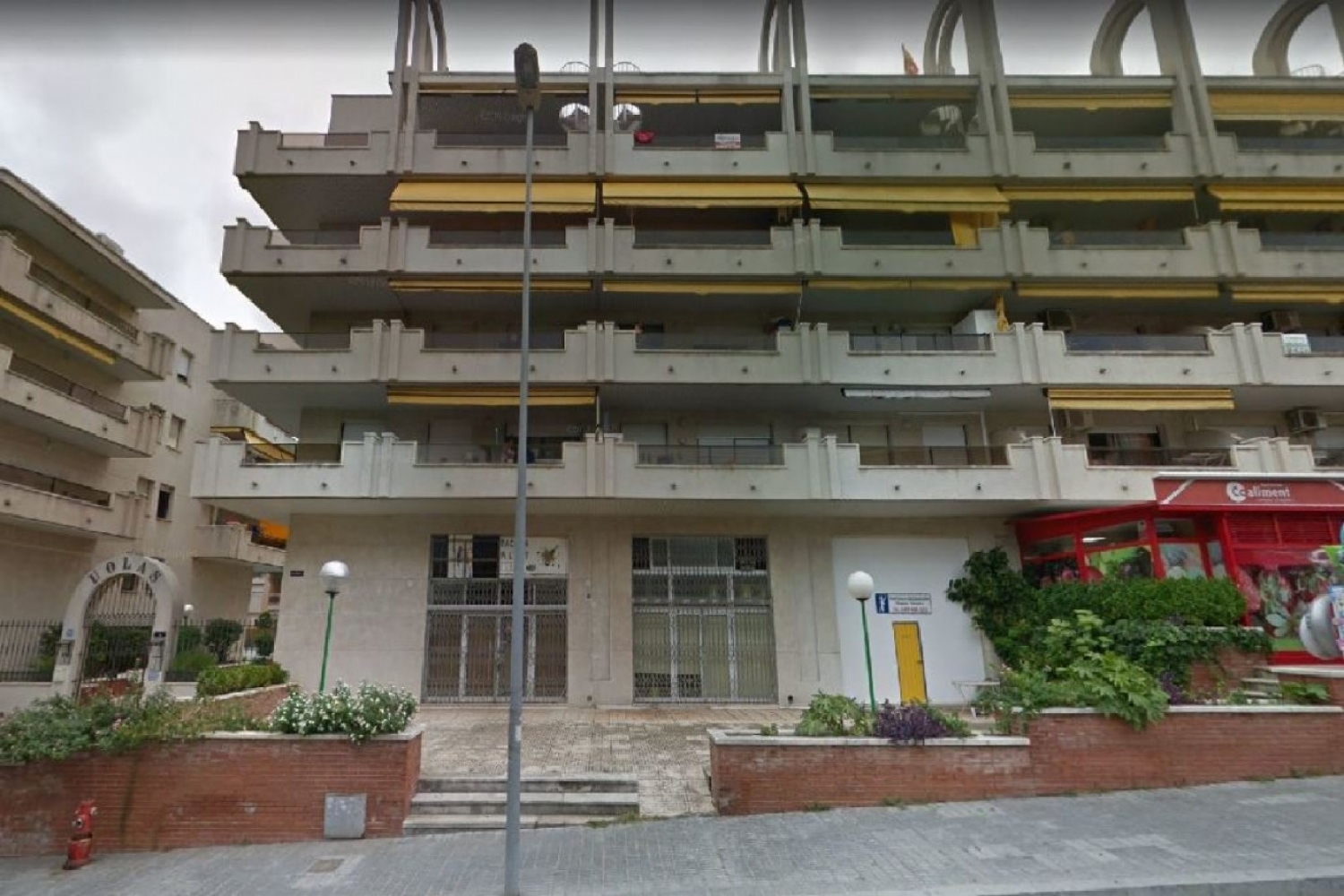 till salu lokal Salou Tarragonès 1