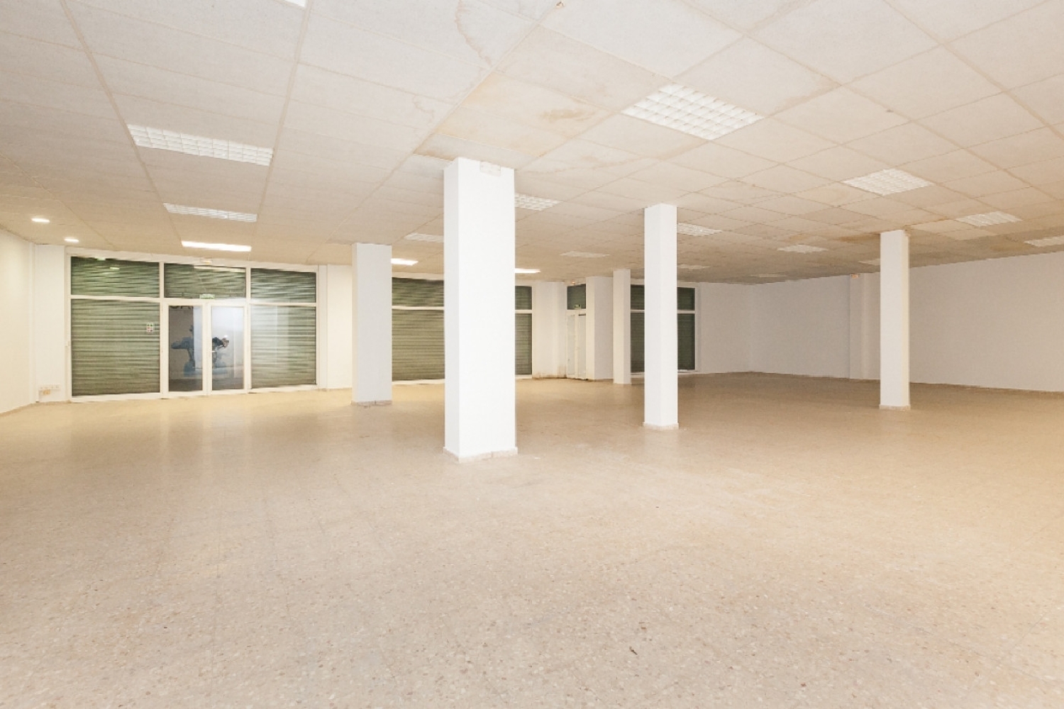  till salu lokal Salt Gironès 5