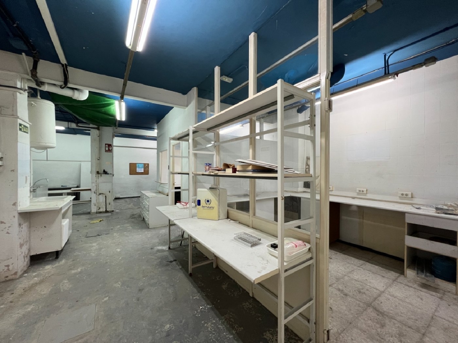  till salu lokal San Agustín Alacantí 6
