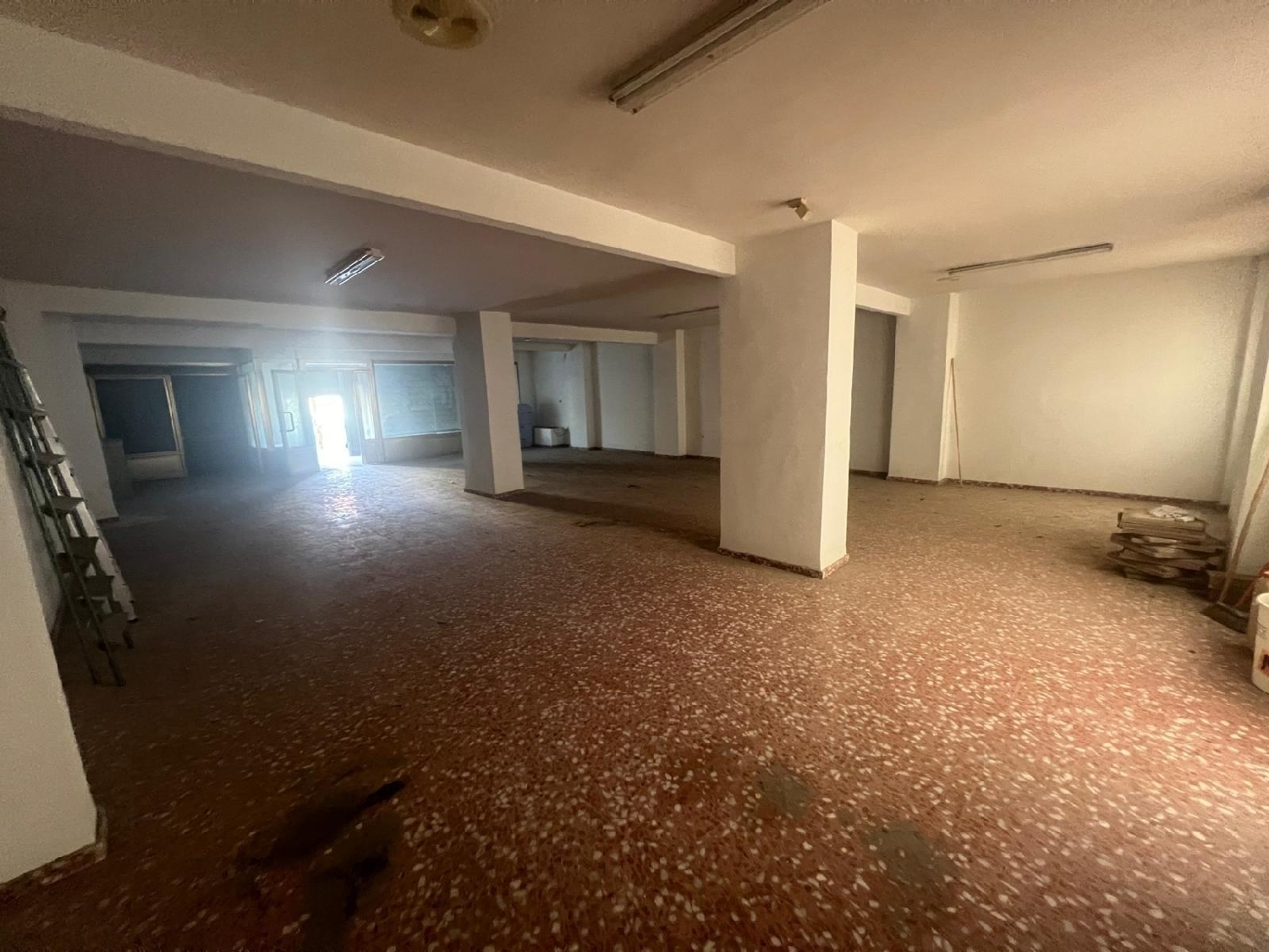 till salu lokal San Agustín Alacantí 3
