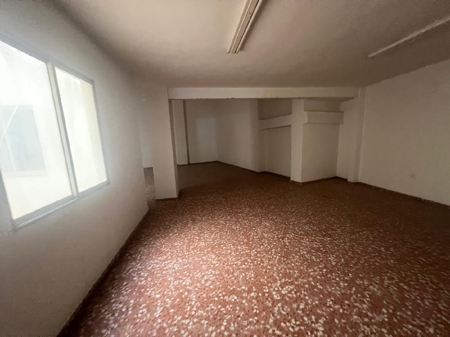  till salu lokal San Agustín Alacantí 6