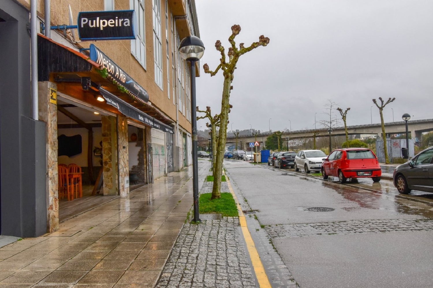 till salu lokal San Bartolomeu Coruña 3