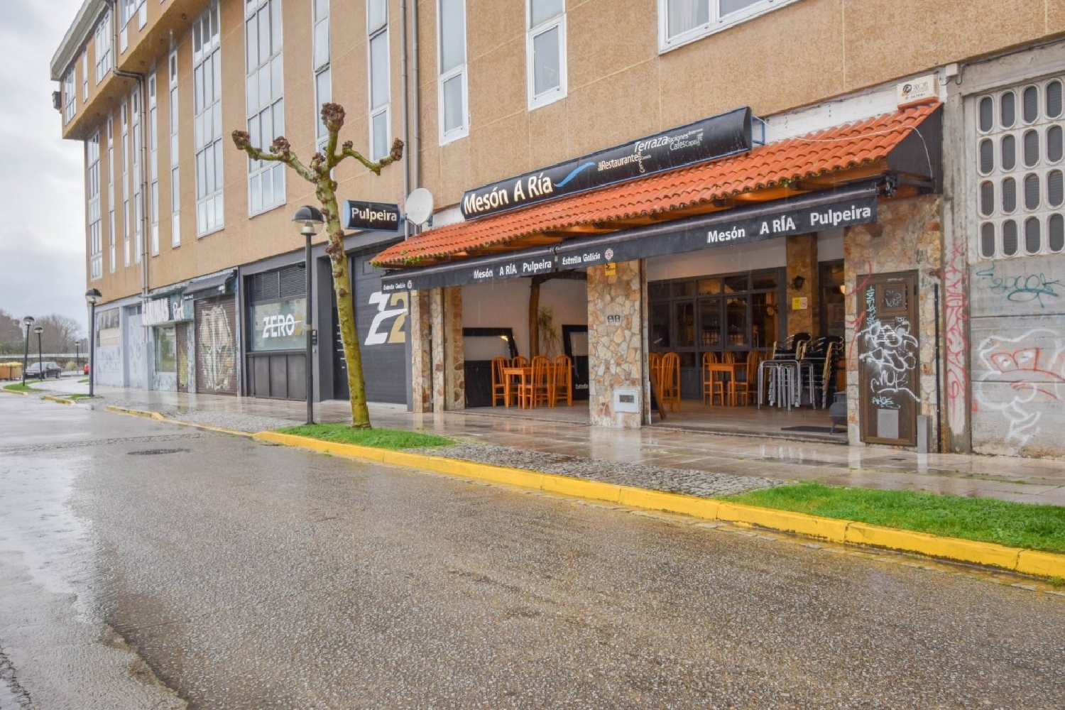 till salu lokal San Bartolomeu Coruña 2