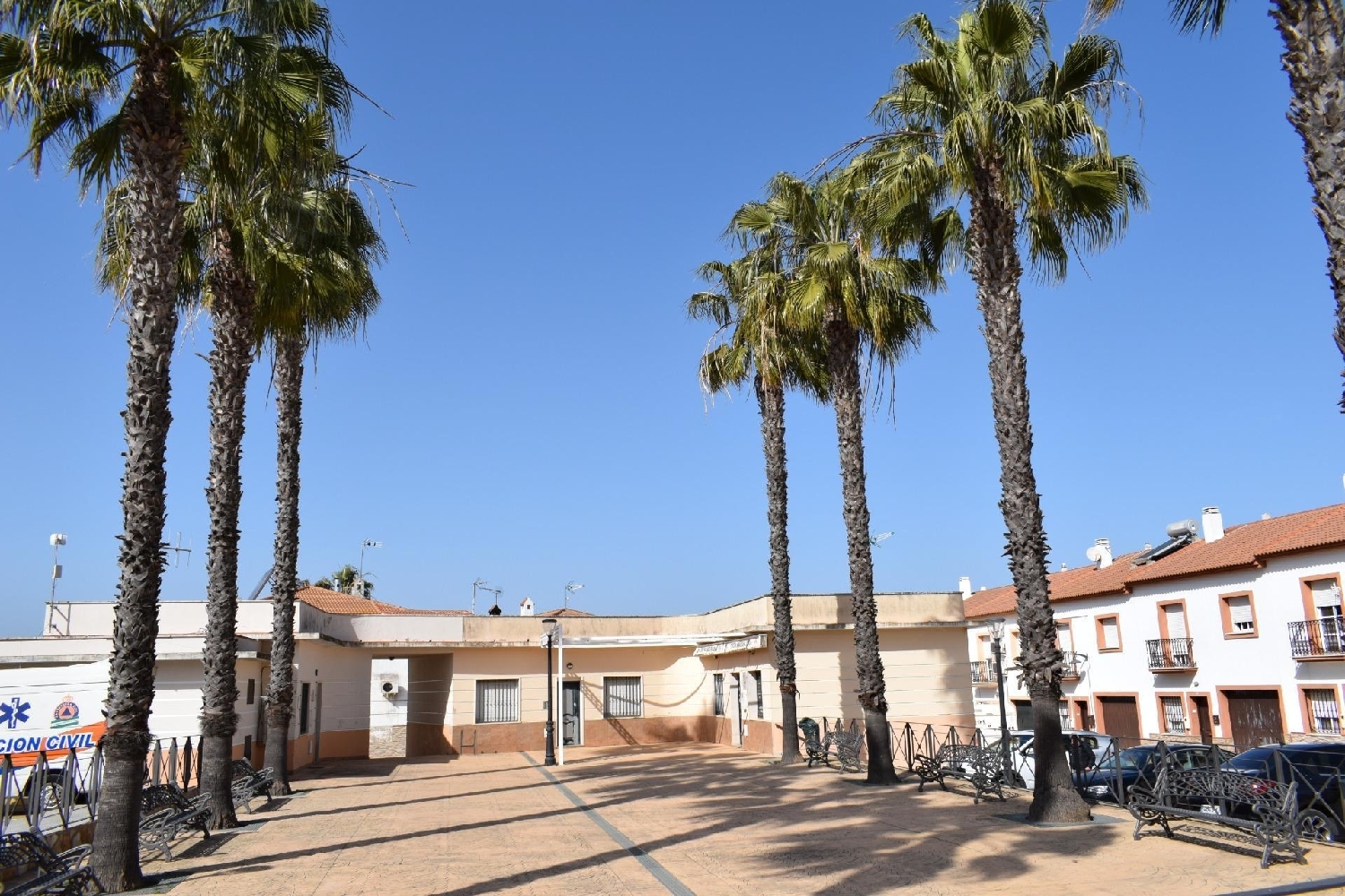 till salu lokal San Bartolome De La Torre Andévalo (El) 2