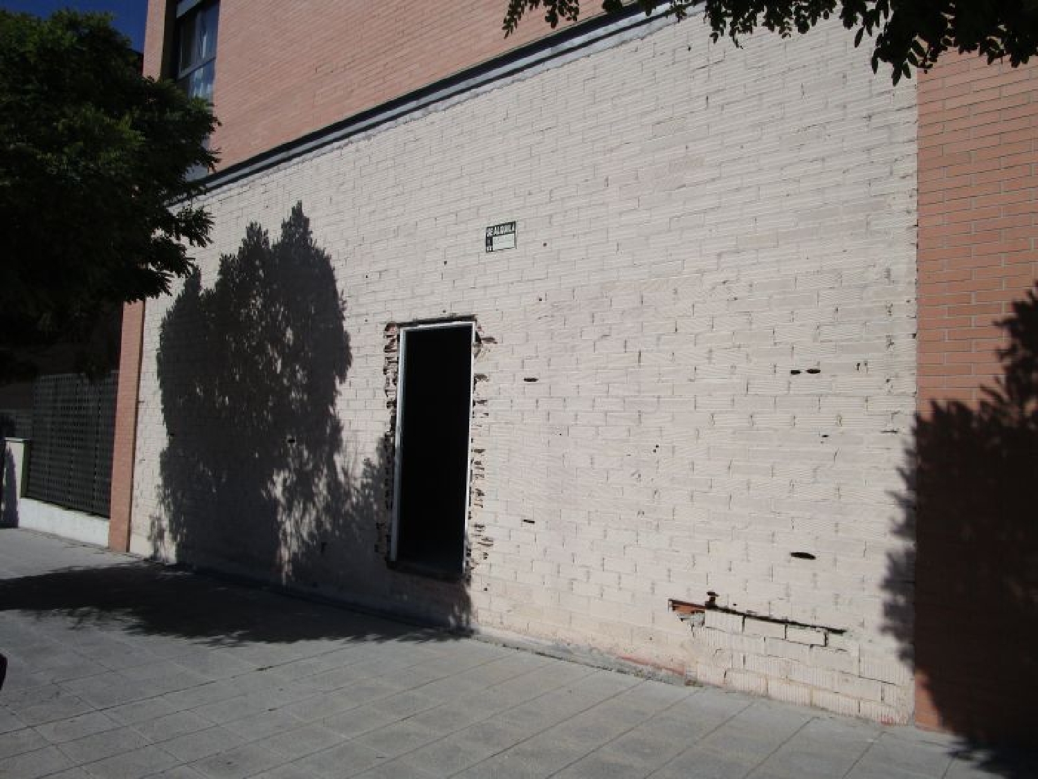  till salu lokal San Bernardo-Carmelitas Campo De Salamanca 8