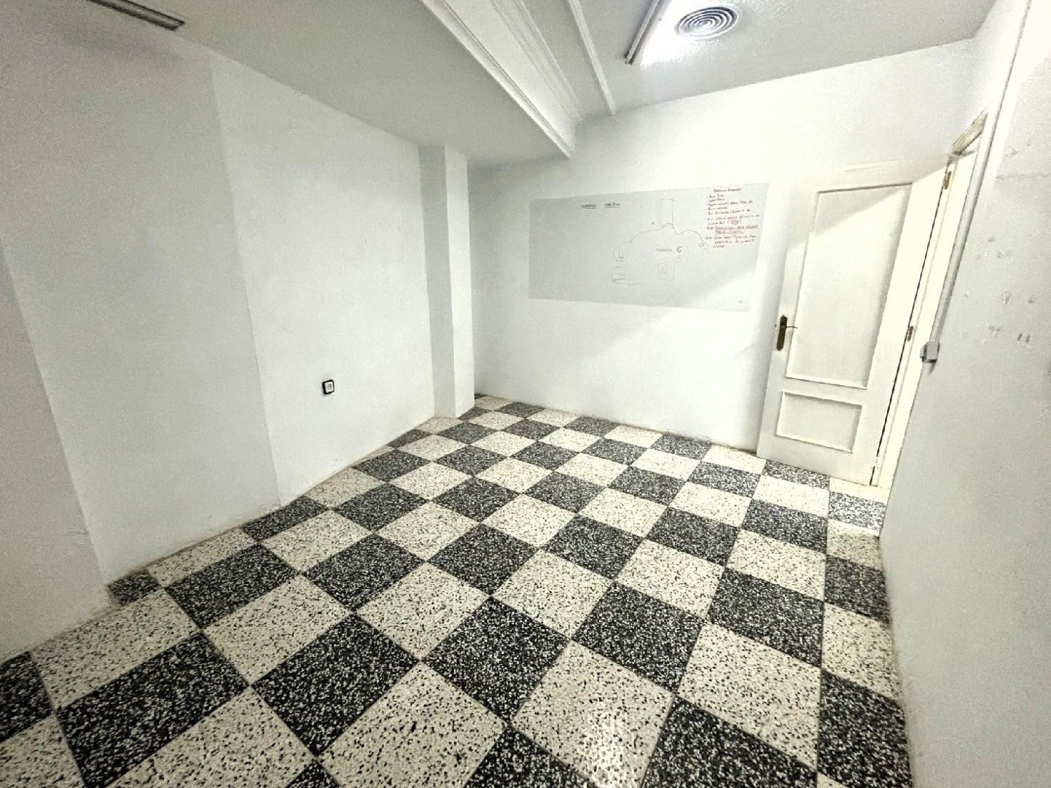  till salu lokal San Blas Alacantí 7