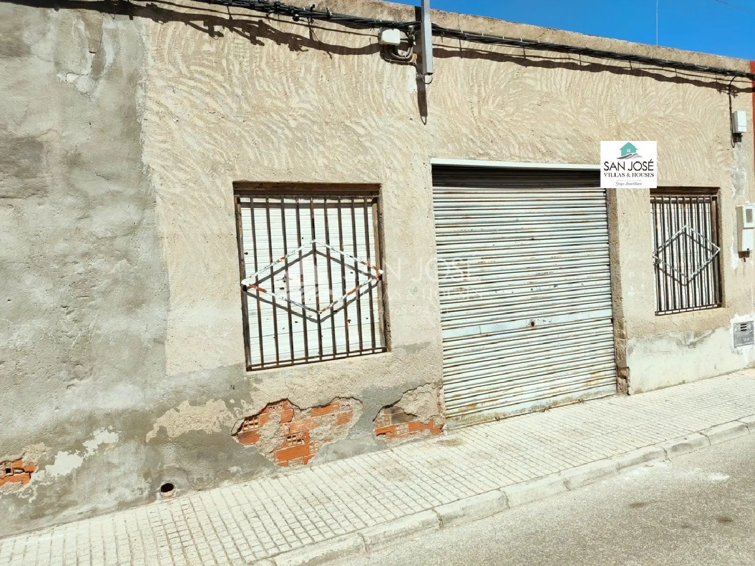 till salu lokal Urbanización La Virgen Alt Vinalopó 2