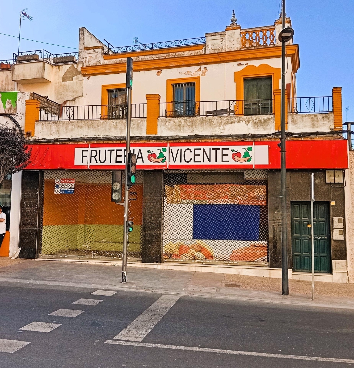  en venta local San Juan De Aznalfarache Metropolitana De Sevilla 1