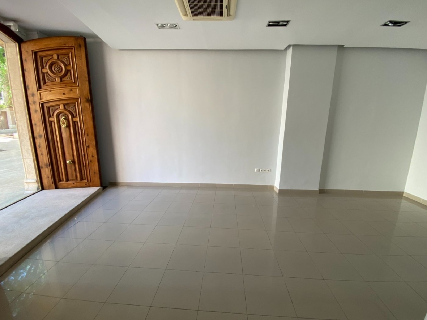 till salu lokal Sant Bernat Ribera Alta 3