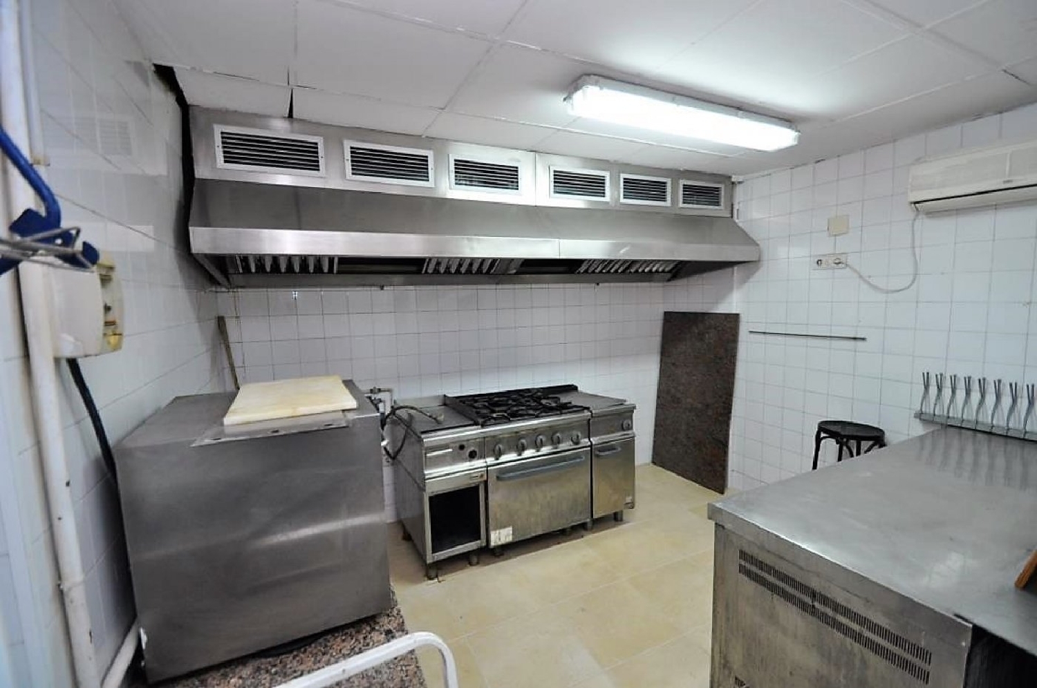  till salu lokal Sant Carles De La Ràpita Montsià 8