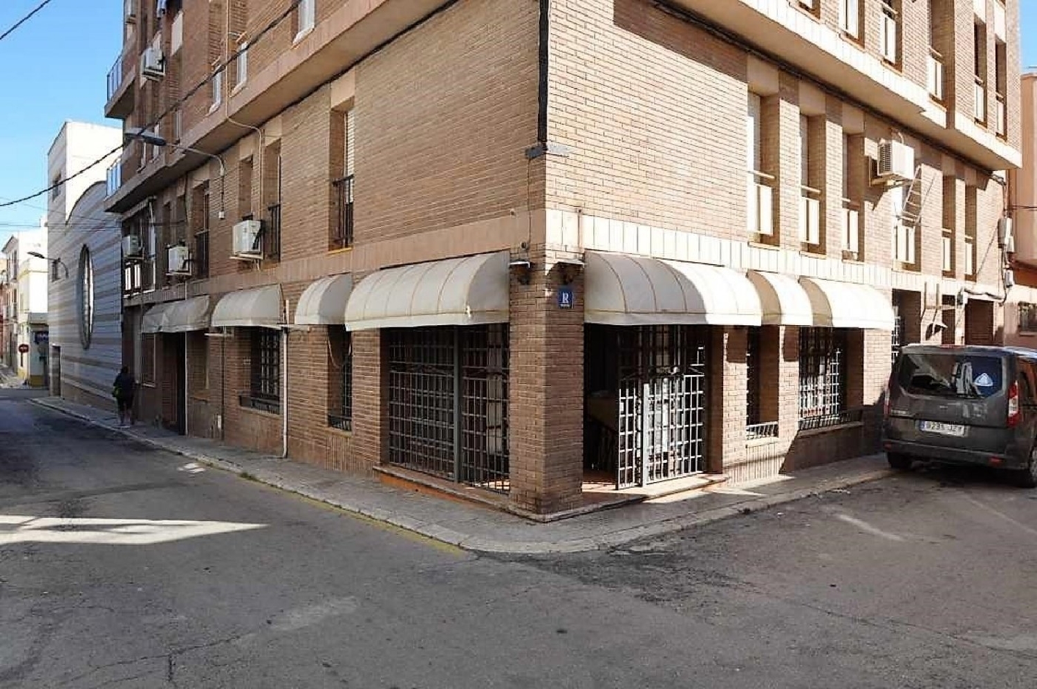  till salu lokal Sant Carles De La Ràpita Montsià 1