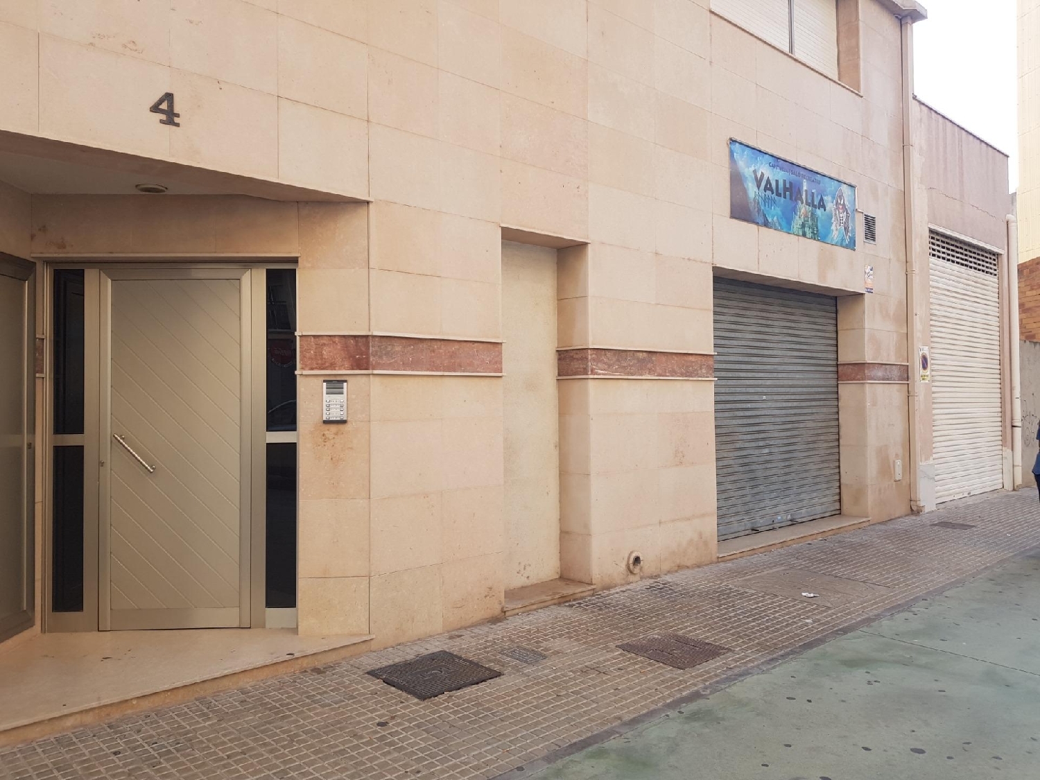 till salu lokal Sant Carles De La Ràpita Montsià 2