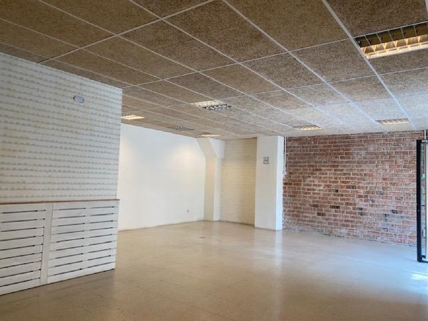  till salu lokal Sant Martí-El Poblenou Barcelonès 7