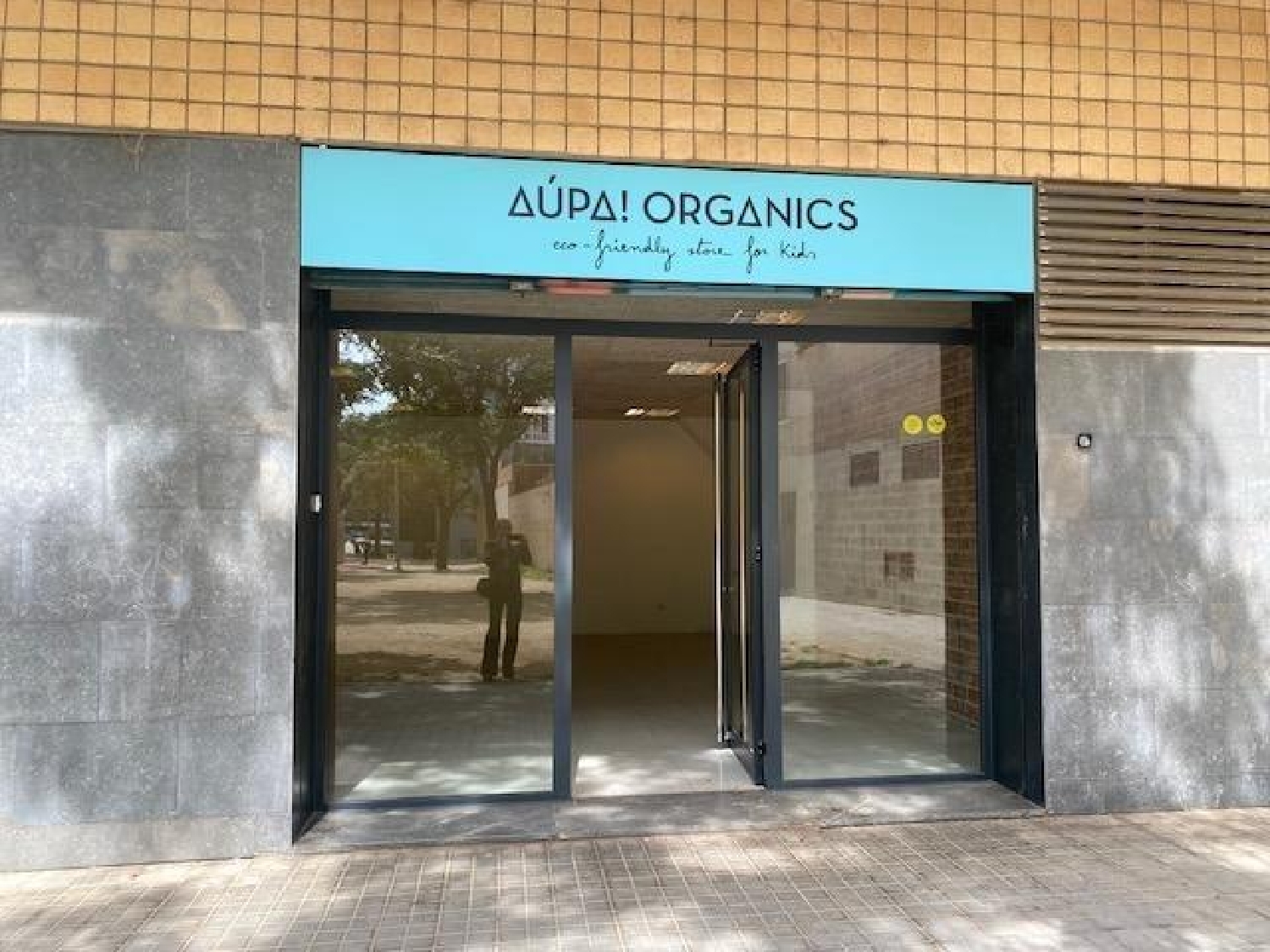  till salu lokal Sant Martí-El Poblenou Barcelonès 8