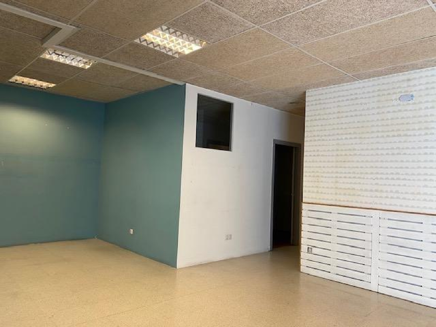  till salu lokal Sant Martí-El Poblenou Barcelonès 7