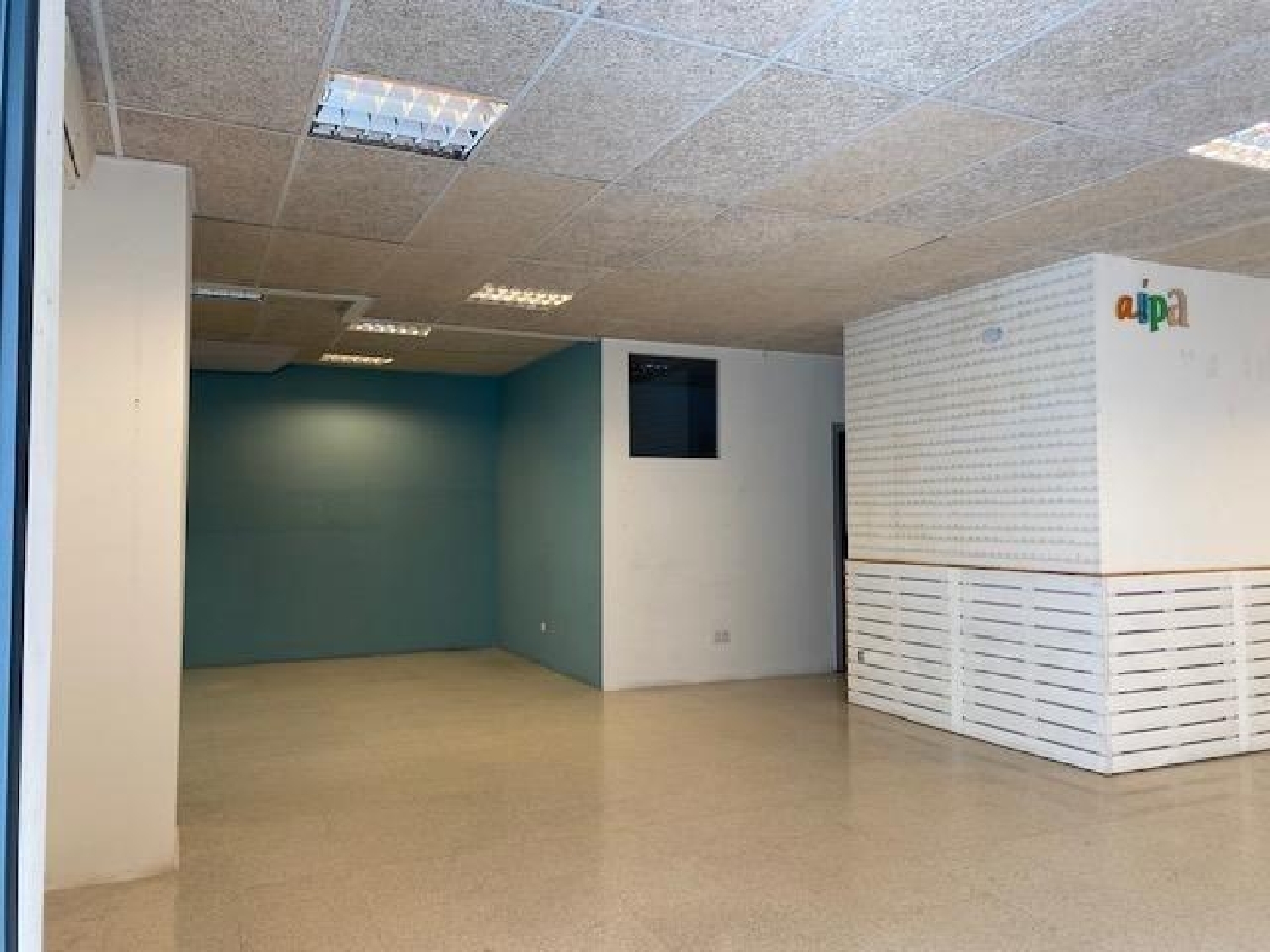  till salu lokal Sant Martí-El Poblenou Barcelonès 6