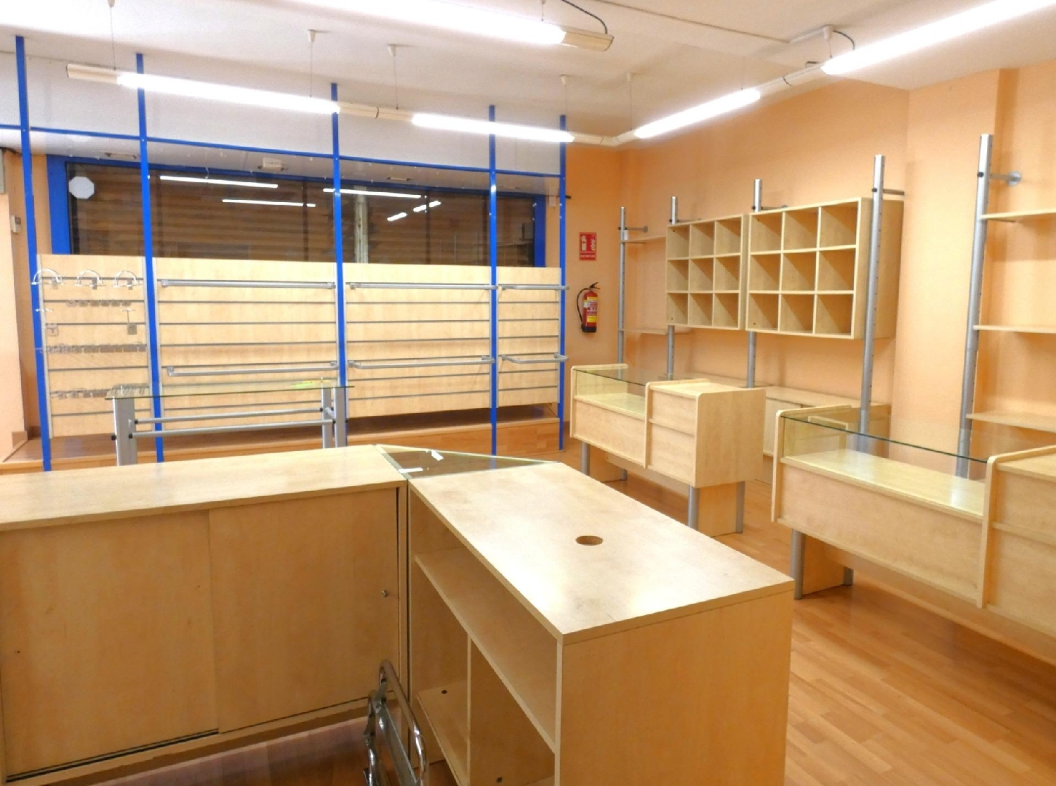  à vendre local commercial Sant Vicenç Dels Horts Baix Llobregat 8
