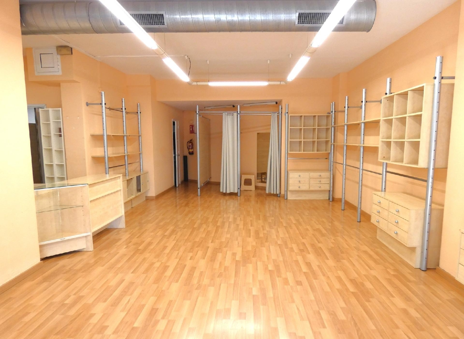  à vendre local commercial Sant Vicenç Dels Horts Baix Llobregat 4