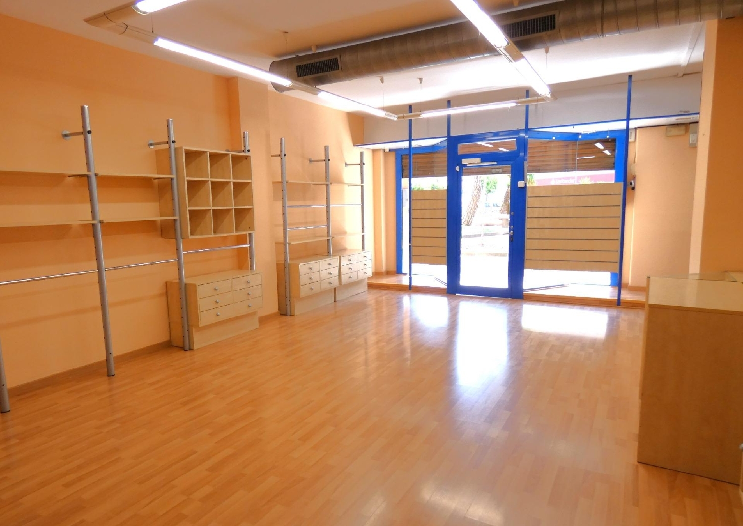  à vendre local commercial Sant Vicenç Dels Horts Baix Llobregat 5
