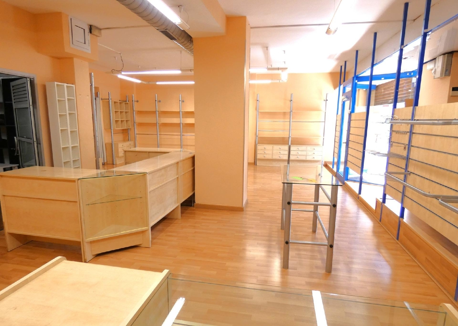  à vendre local commercial Sant Vicenç Dels Horts Baix Llobregat 6