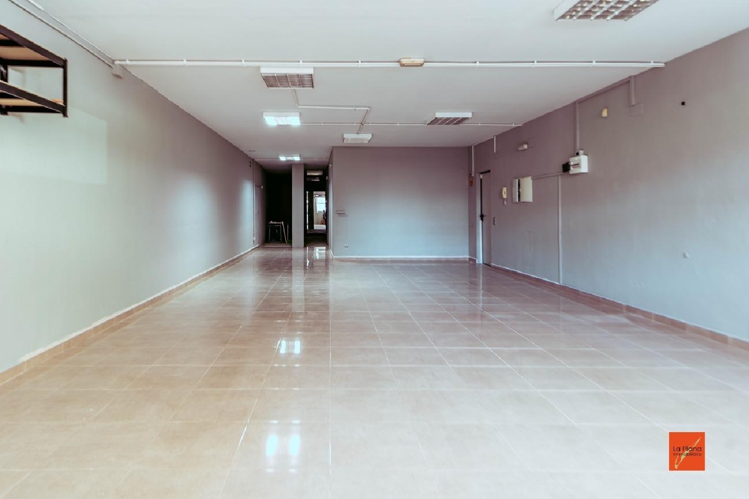  till salu lokal Santa Bàrbara Montsià 1