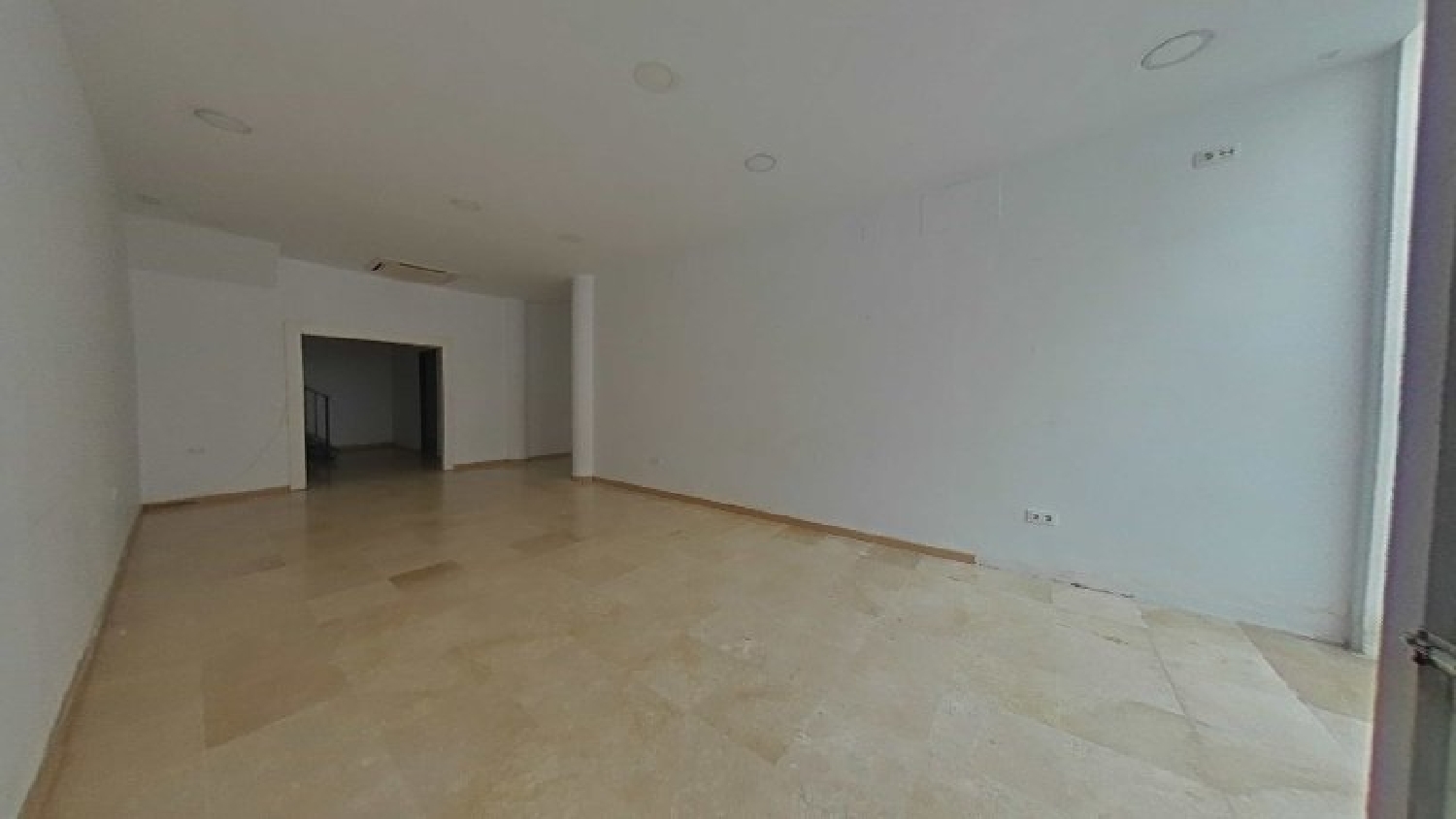  till salu lokal La Atunara Campo De Gibraltar 5