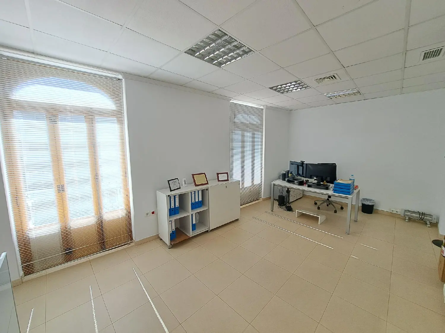  till salu lokal Vilella Ribera Alta 4