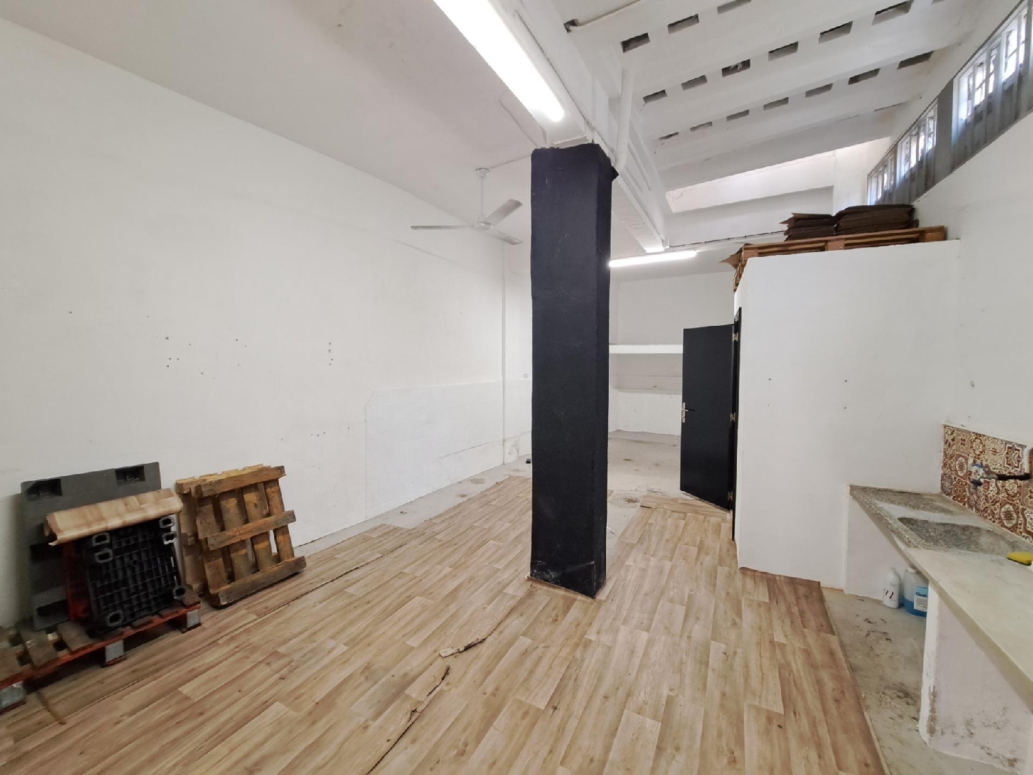  till salu lokal Santa Marina Ribera Alta 8