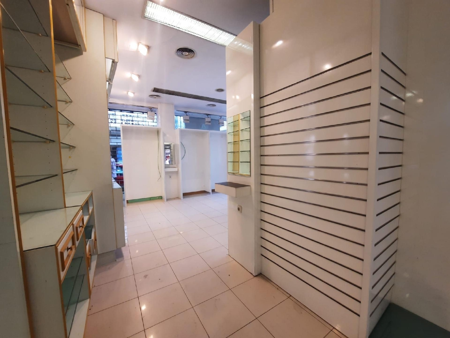  till salu lokal Santa Marina Ribera Alta 7