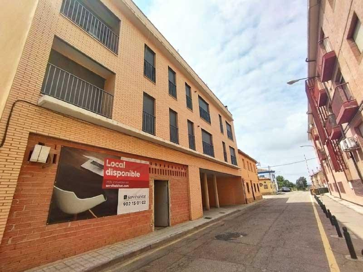 till salu lokal Setabia Urb. D.C. Zaragoza 2